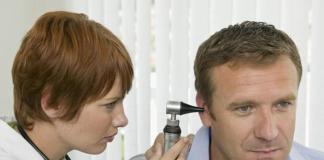 Kulak burun boğaz uzmanı (KBB doktoru)